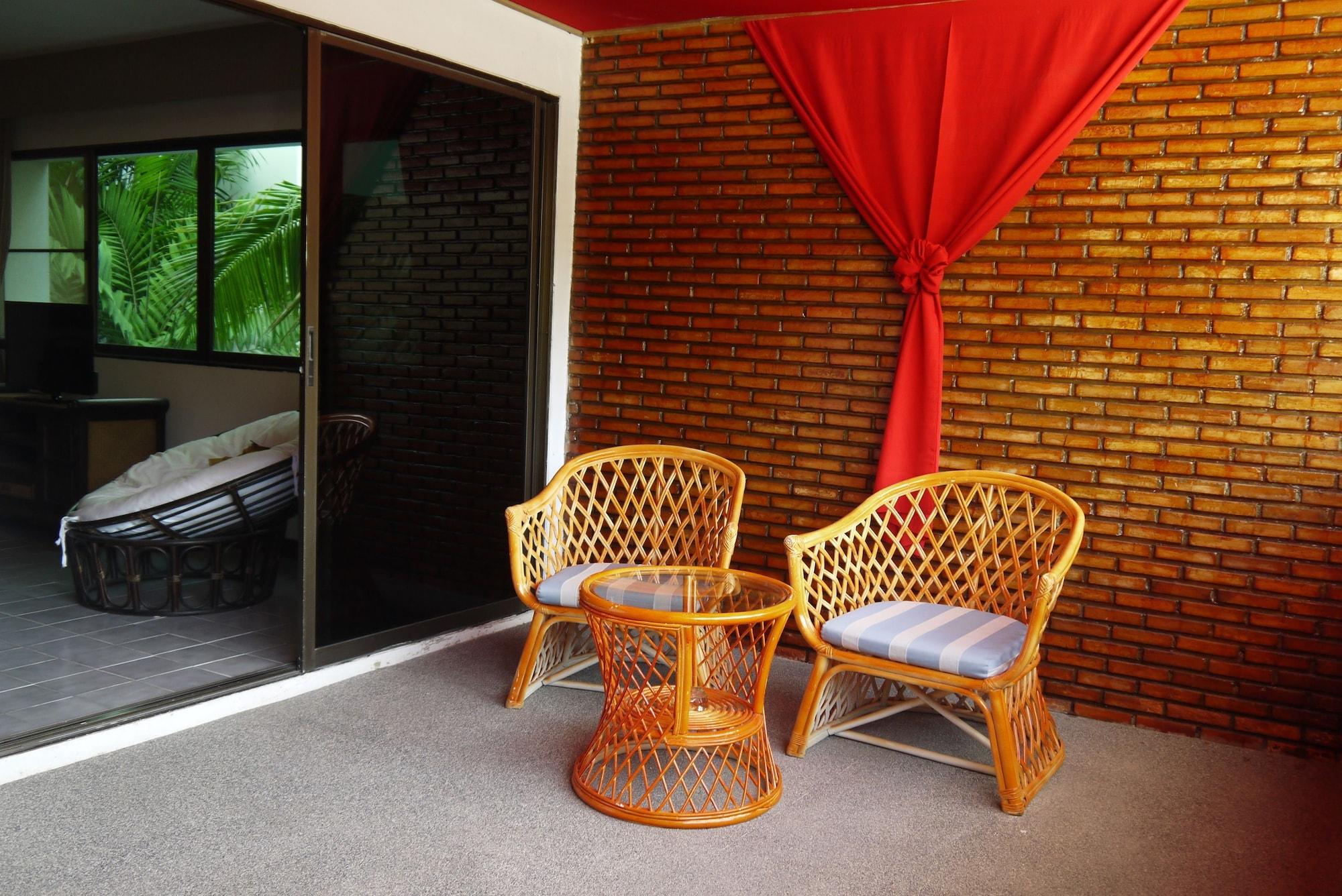 Surin Sweet Hotel Exterior photo