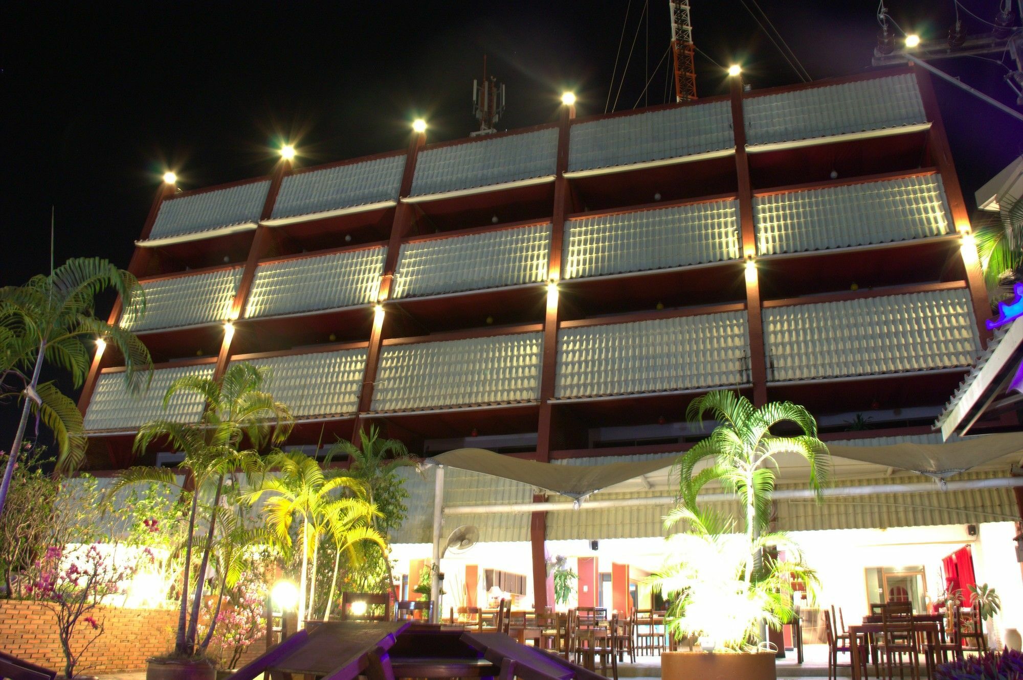 Surin Sweet Hotel Exterior photo